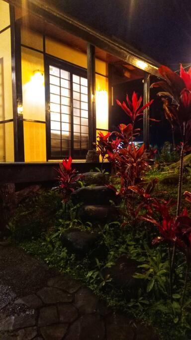 Designer Villa Tokyo Cianjur Esterno foto