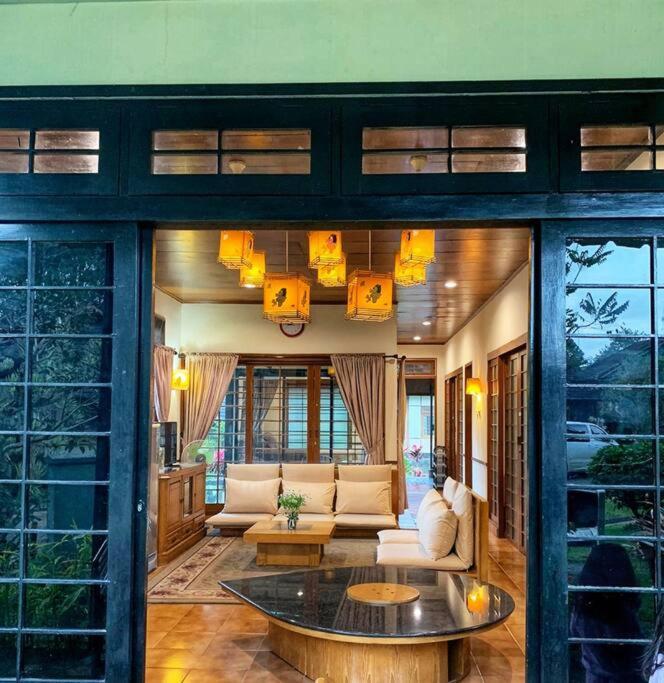 Designer Villa Tokyo Cianjur Esterno foto