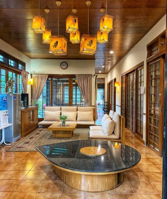 Designer Villa Tokyo Cianjur Esterno foto