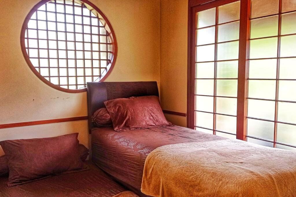 Designer Villa Tokyo Cianjur Esterno foto